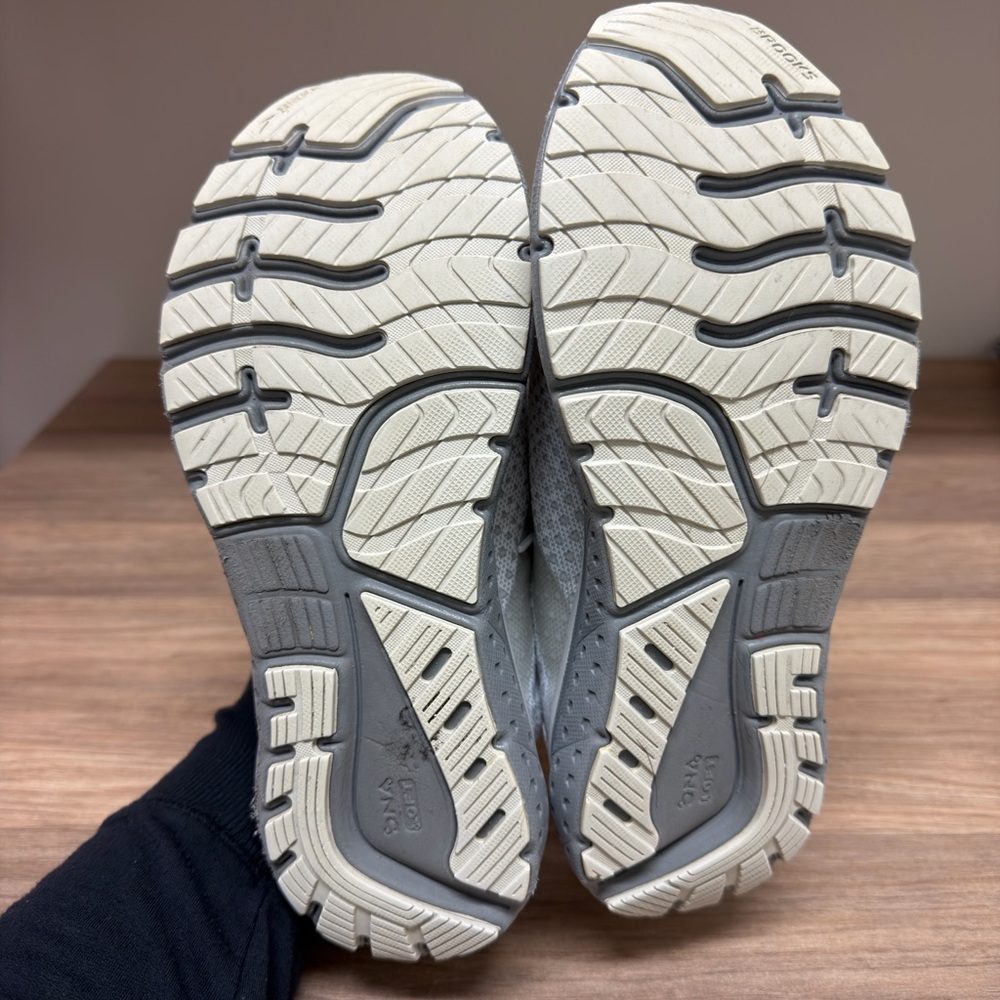 Brooks Women's Glycerin 18 - GUC - Size 7 - Picture 5 of 5